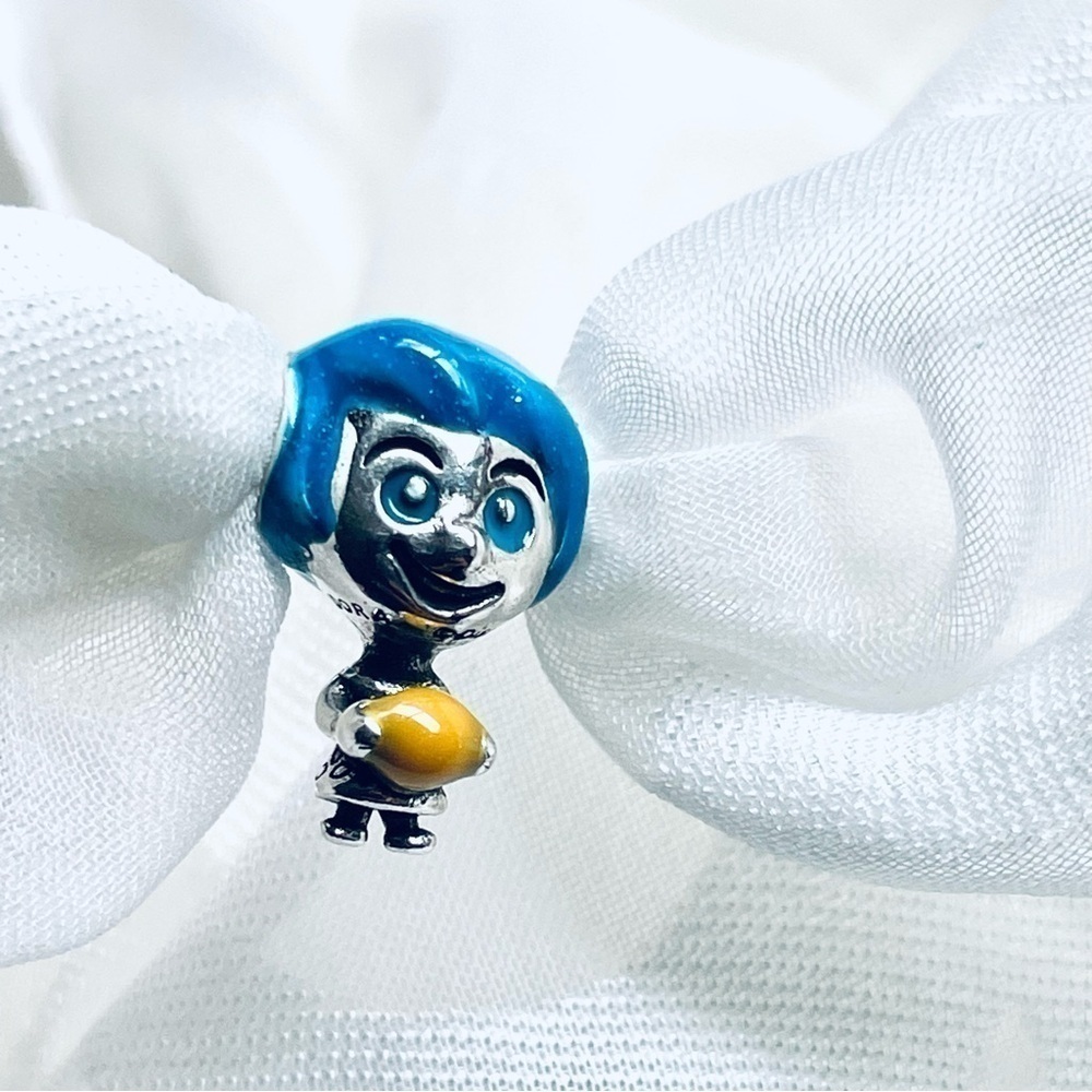 🌟 NWOT Joy Memory Orb Charm ✨ - Picture 3 of 9